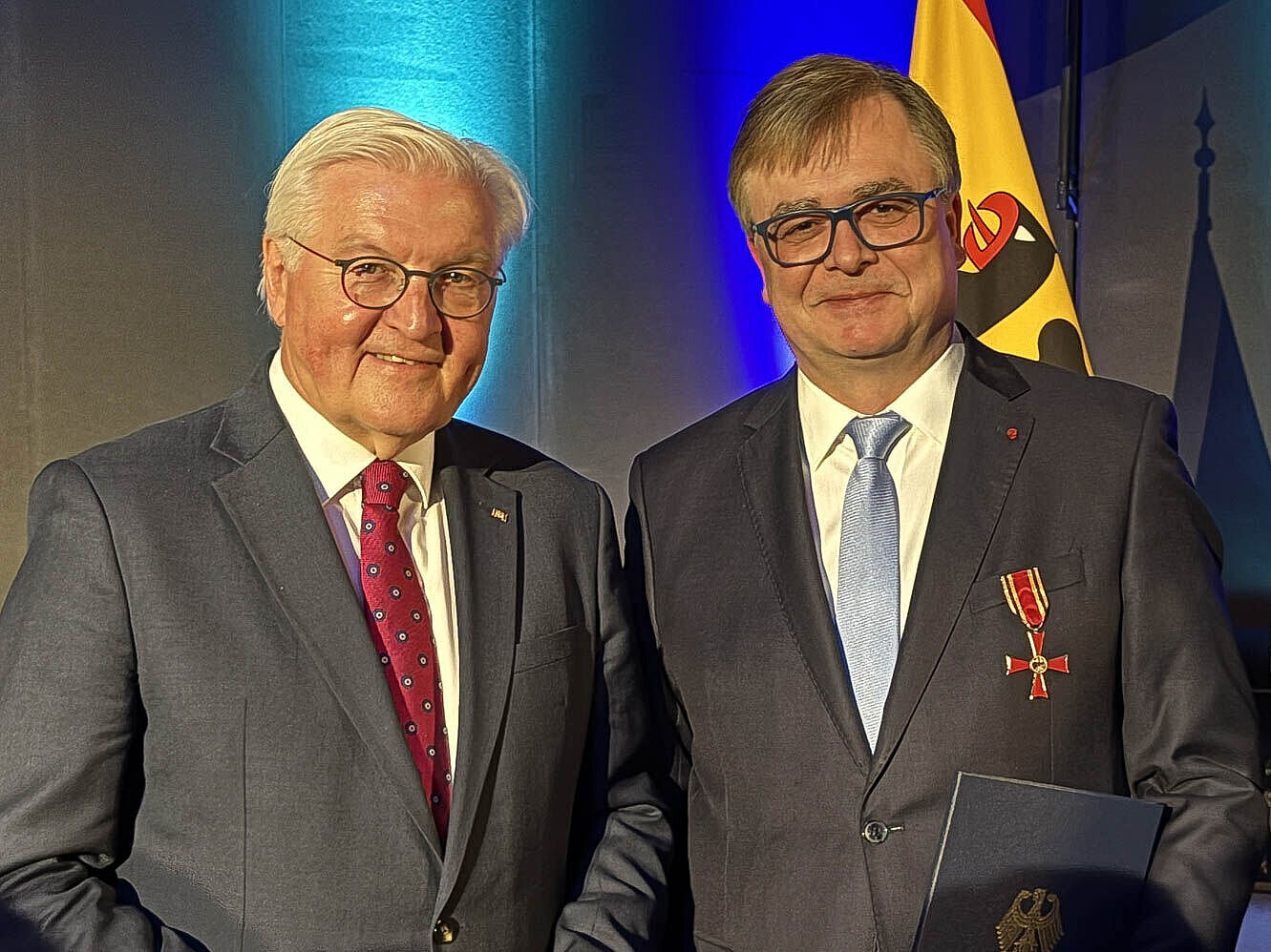 Verleihung Bundesverdienstkreuz mit Frank-Walter Steinmeier und Prof. Marko Pantermöller Verleihung Bundesverdienstkreuz mit Frank-Walter Steinmeier und Prof. Marko Pantermöller