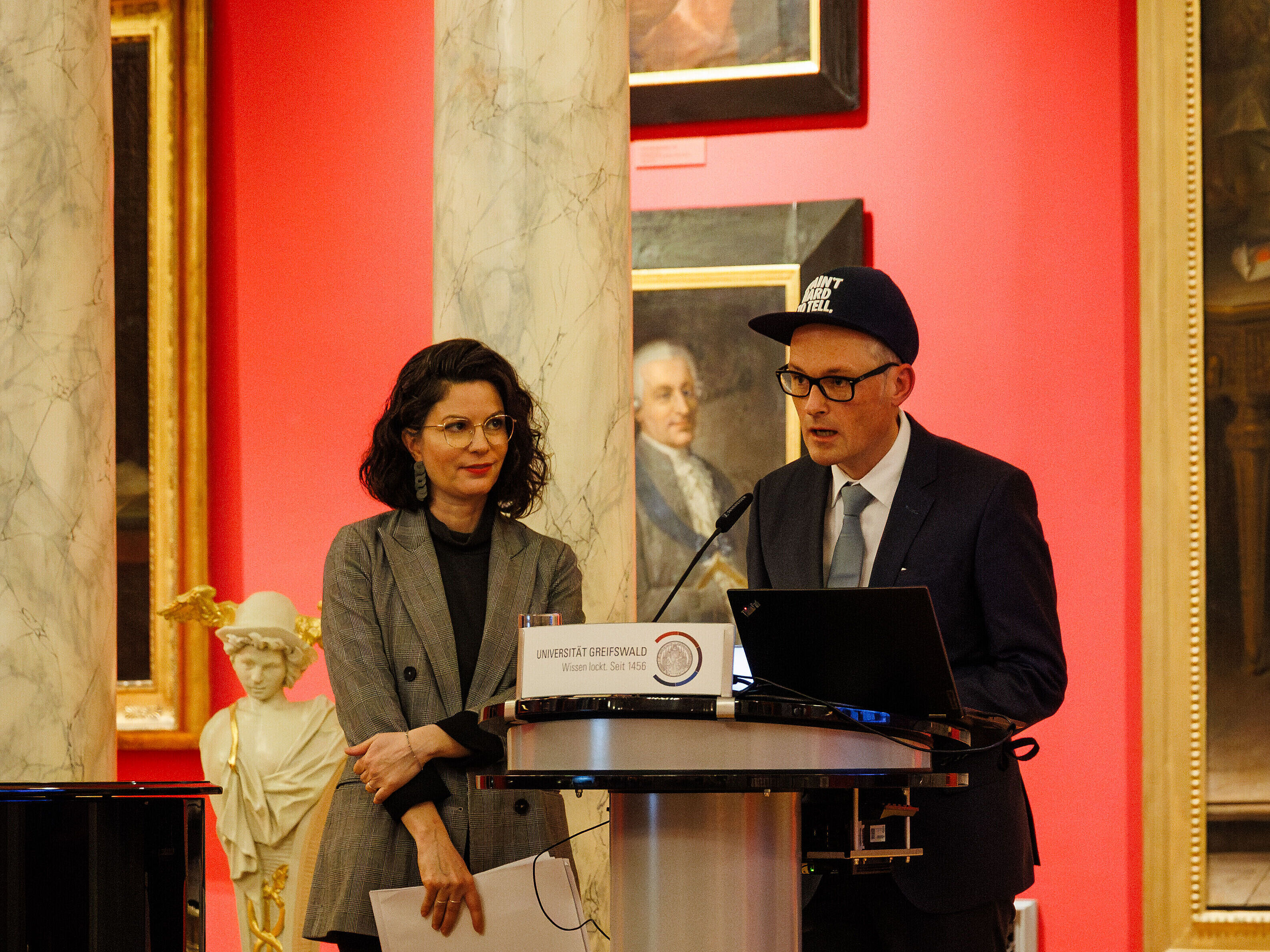 Autorin Isabelle Lehn und Autor Jan Brandt beim 25. Autor*innentreffen „Junge Literatur in Europa“ Autorin Isabelle Lehn und Autor Jan Brandt beim 25. Autor*innentreffen „Junge Literatur in Europa“