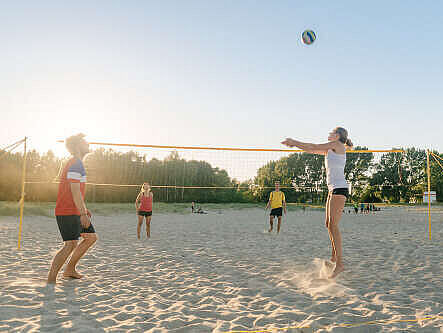 Spielende bei Beachvolleyball.